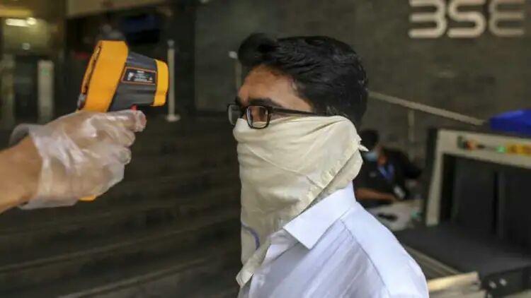 As Covid-19 cases inch toward 900 in India, a look at statewise numbers