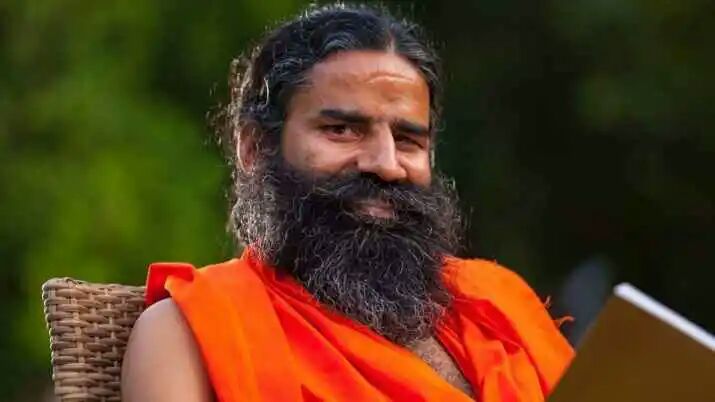 Swami Ramdev shows how to make Ayurvedic hand sanitizer at home