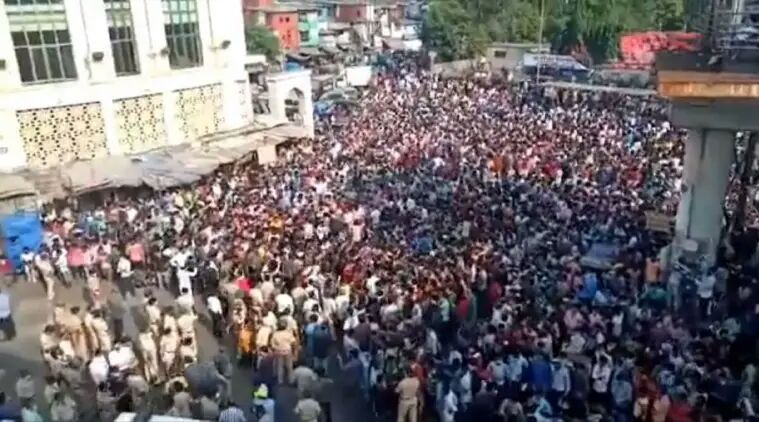 Amit Shah Calls Maharashtra CM Uddhav Thackeray Over Bandra Incident, Says 'Such Events Weaken Fight Against Coronavirus'