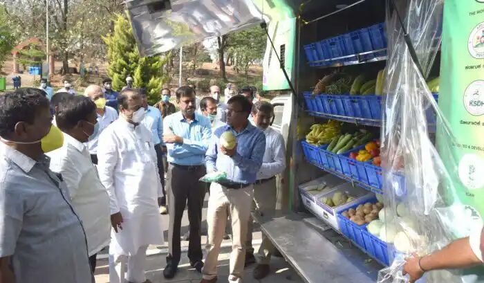 'Vehicles reached out apartment communities in Malleshwaram, Hebbal, Mathikere, Yelahanka and Marathahalli. People were eager to buy fruits and in fact, demanded that more varieties be brought next time. A total of 25 tonnes of fruits were sold till evening with close to Rs 30,000 transaction,' a senior Hopcoms official said.
Buoyed by the response on the first day, the Hopcoms officials are planning to scale up the sales by deploying another 15 trucks from Tuesday. The officials are hoping to reach out to 720 apartment communities in various parts of the city during the nationwide lockdown period.