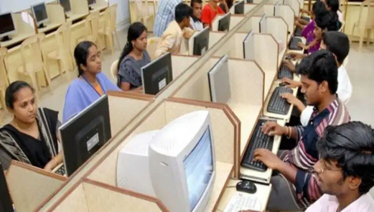 Coronavirus Lockdown in India - 99.8% Workforce in IT Sector Incapable of Remote Working, Says Study

