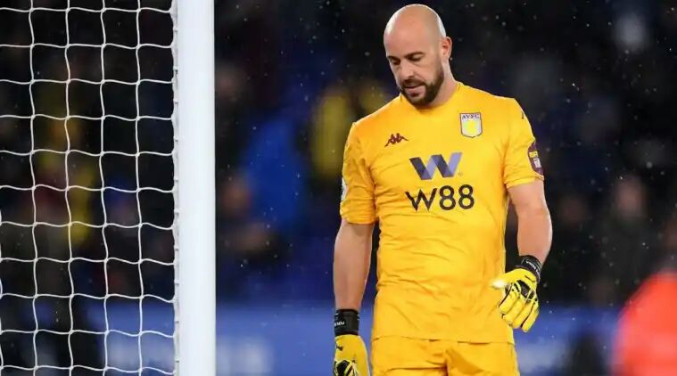 Pepe Reina Recalls Coronavirus Ordeal - '25 Minutes Without Oxygen Were Worst Moments of Life', Says Aston Villa Goalkeeper on Battling COVID-19

