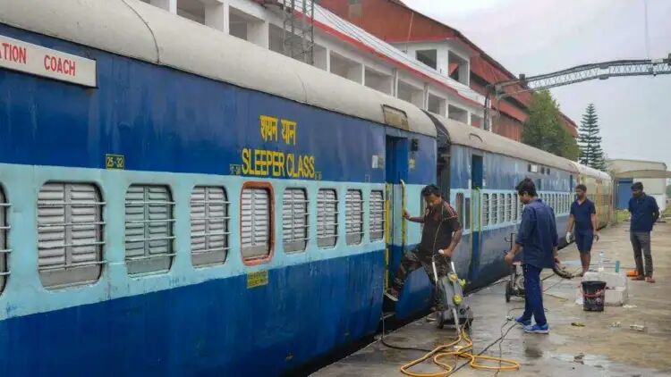 Railway cancels bookings till April 30 on 3 privately run trains, offers refunds