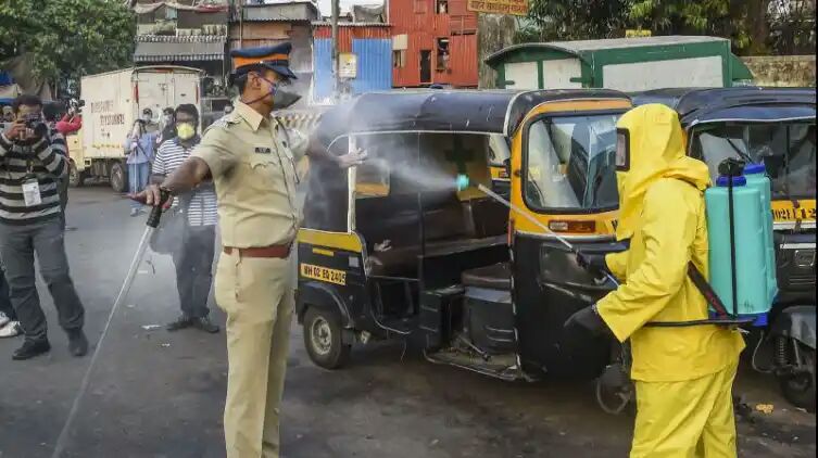 Sanitation workers provided requisite protective gears - Centre tells Supreme Court


